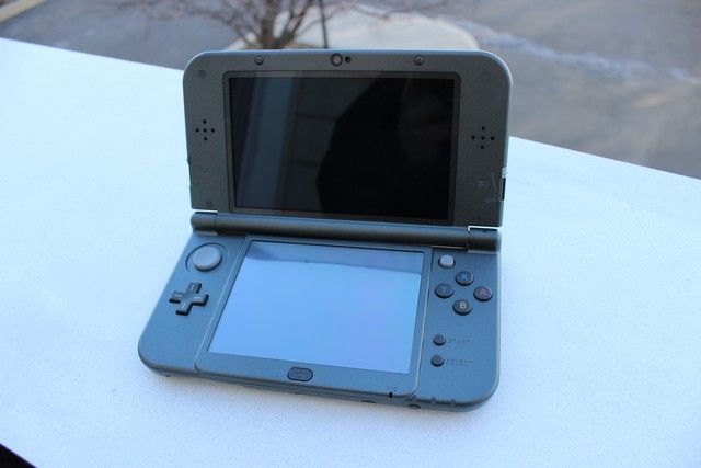 New Nintendo 3DS XL Review and Competition