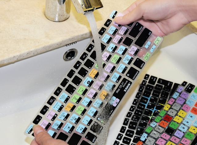 [Image: washing-keyboard-cover.png]