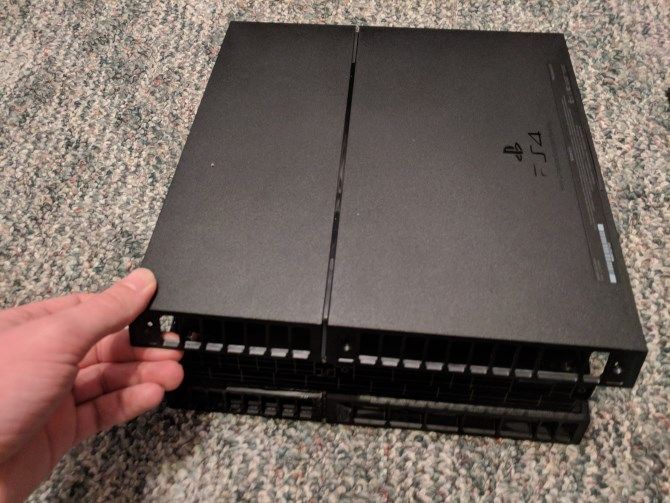 04-PS4-Removing-Cover