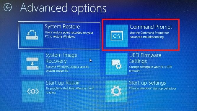 Windows 10s advanced options which include the command prompt