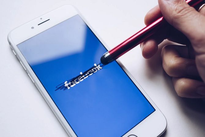 Should you deactivate or delete Facebook?
